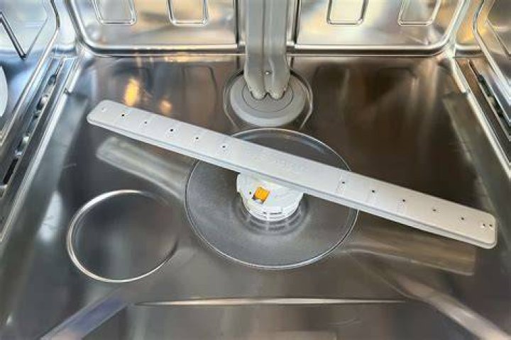 How do you clean Siemens in a dishwasher?