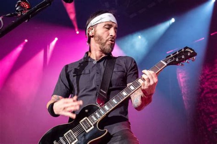 How much is Sully from Godsmack worth?