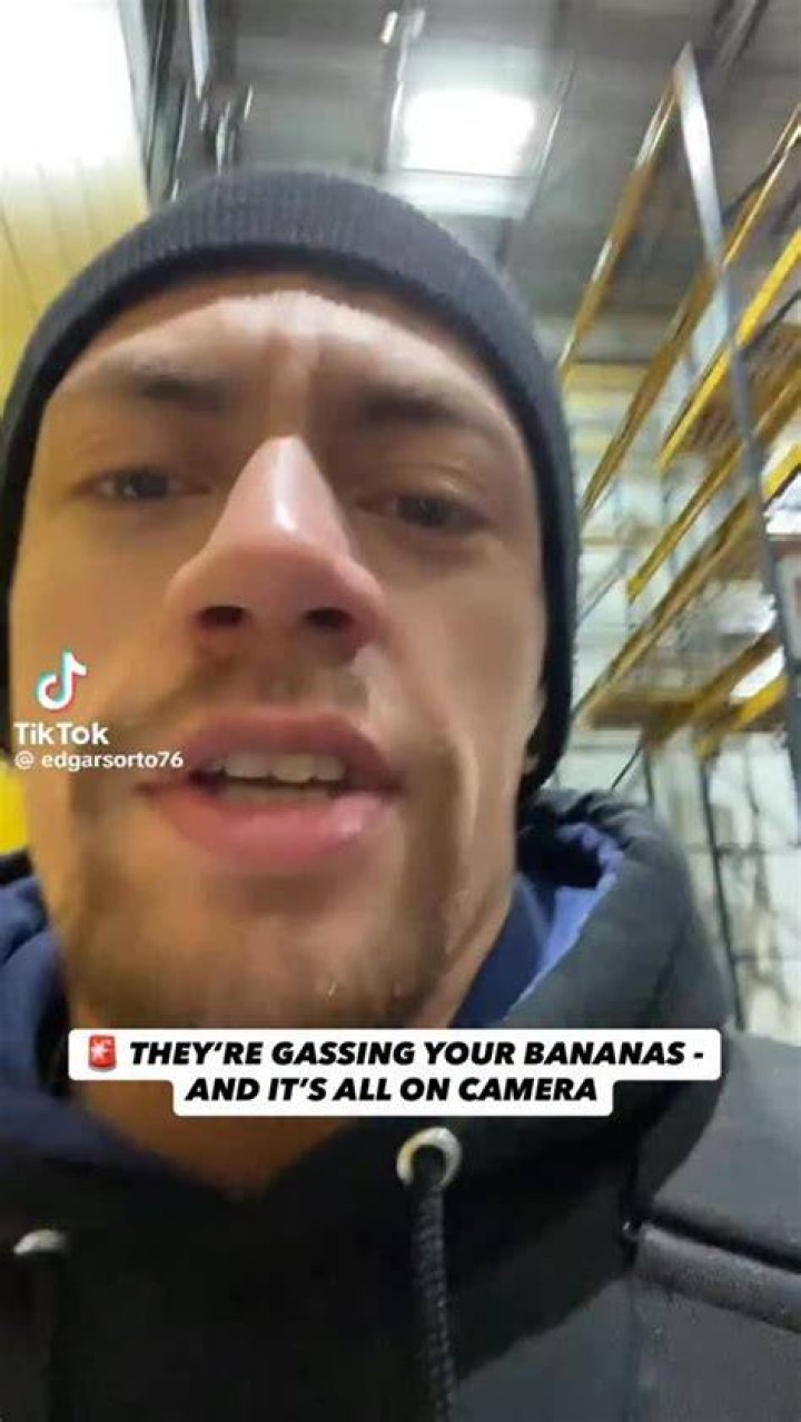 What do they gas bananas with?